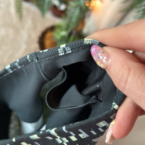 Nike Dri-Fit Power Legendary Printed Mid Rise Training Tights Geometric Leggings - Picture 13 of 16